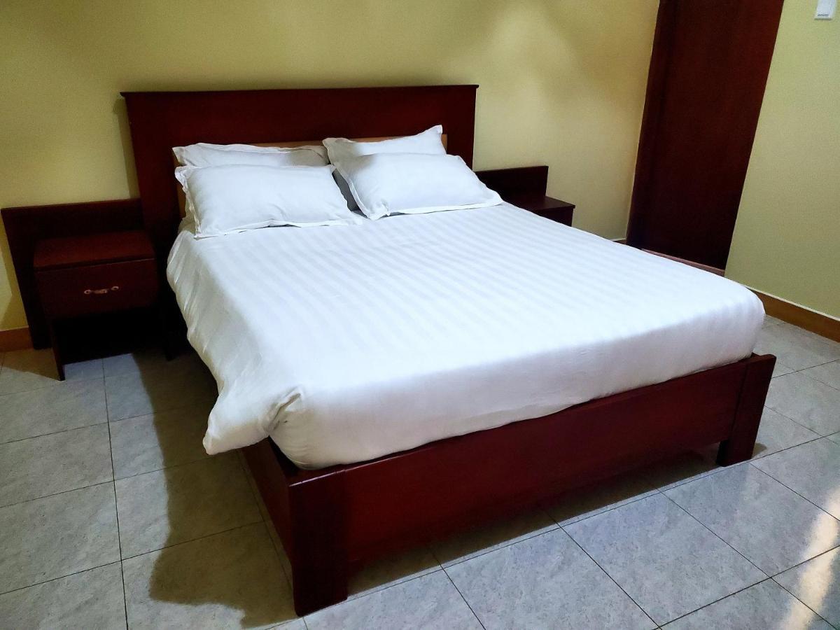 Soroti The Sparrow Hotels מראה חיצוני תמונה